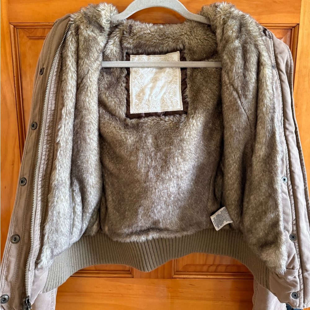 Vintage Y2K Abercrombie & Fitch 2000s Faux Fur Lined Hooded Bomber Jacket Medium - Picture 9 of 16